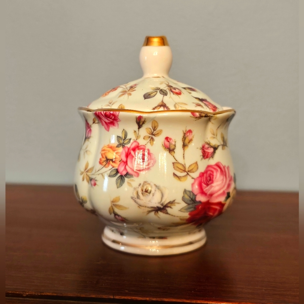 Gorgeous Sugar Bowl